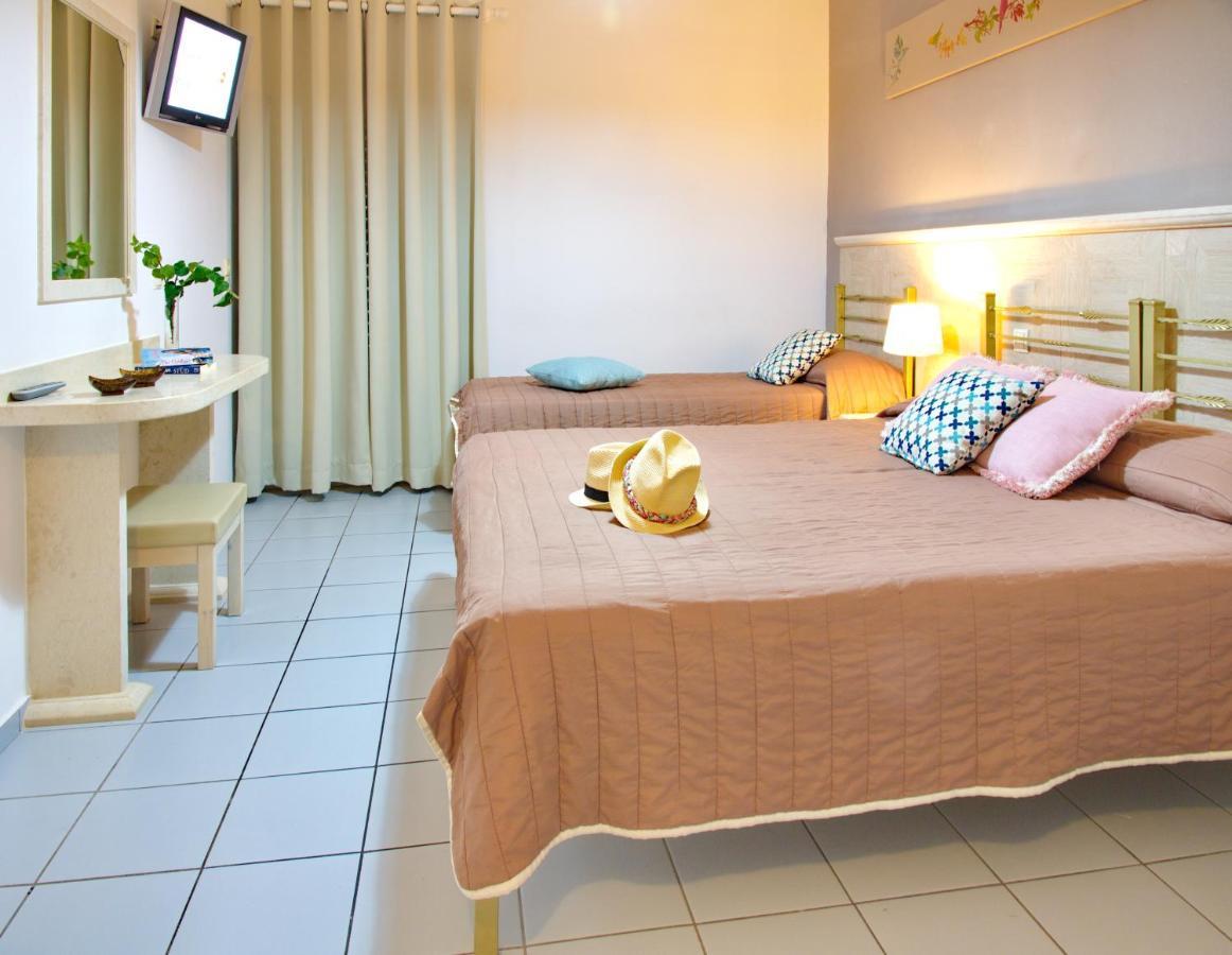 Maria Rousse Hotel Малиа Екстериор снимка