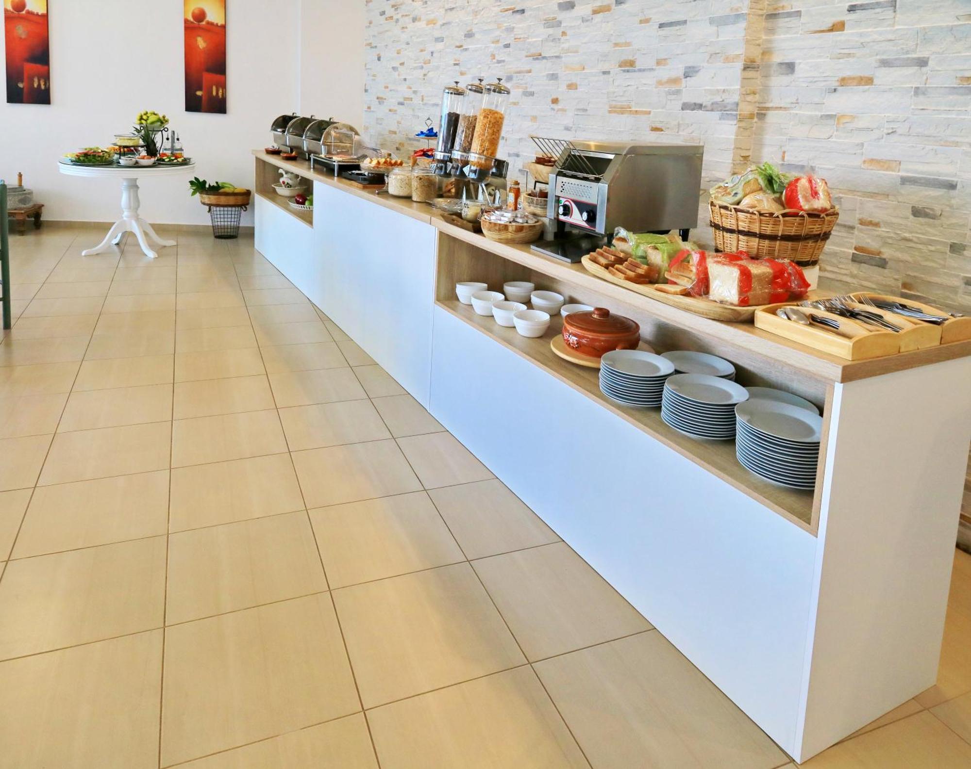 Maria Rousse Hotel Малиа Екстериор снимка