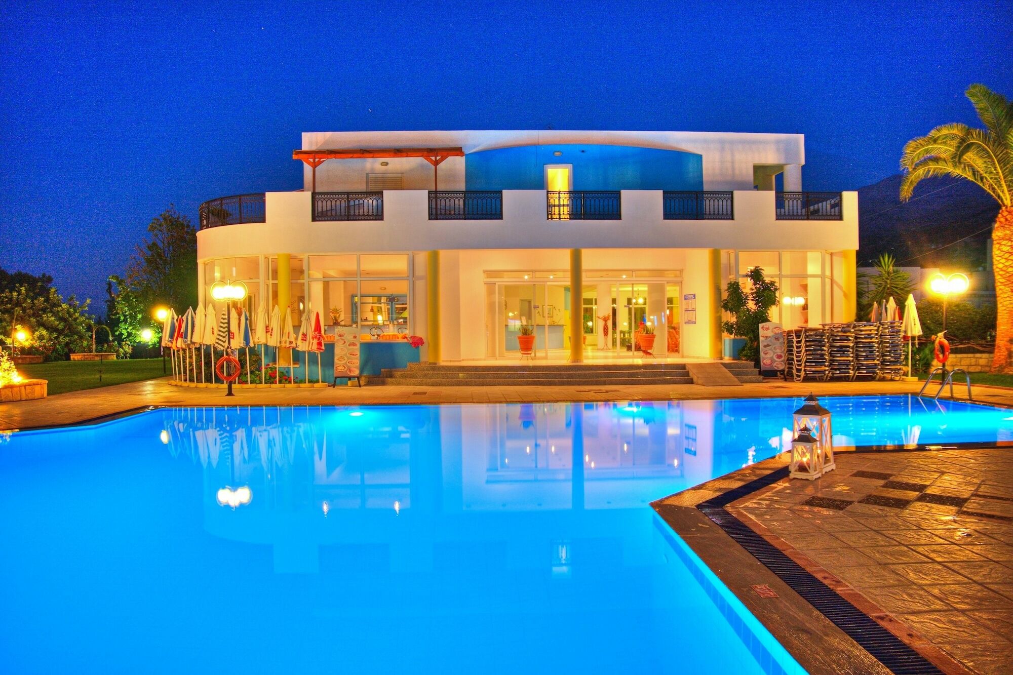 Maria Rousse Hotel Малиа Екстериор снимка